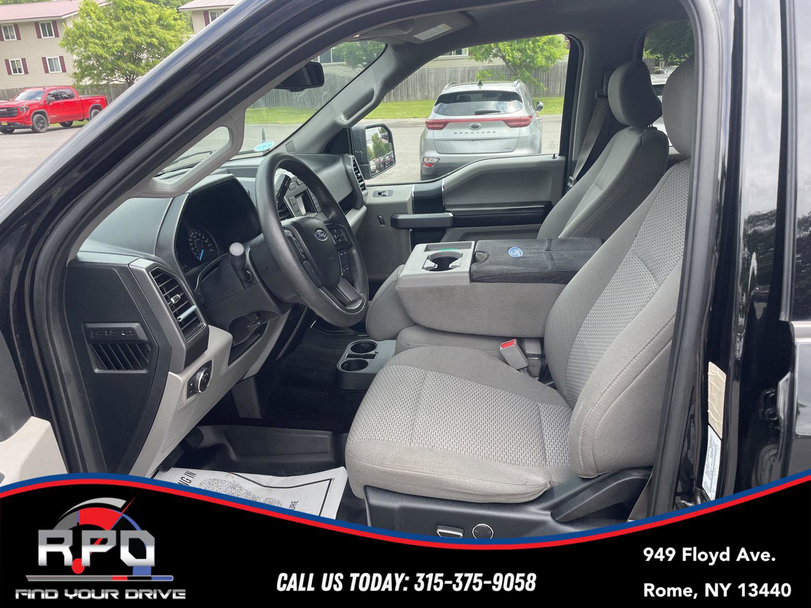 Used 2017 Ford F150 XLT image 12