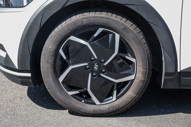 Certified 2024 Hyundai Ioniq 5 SEL RWD image 11