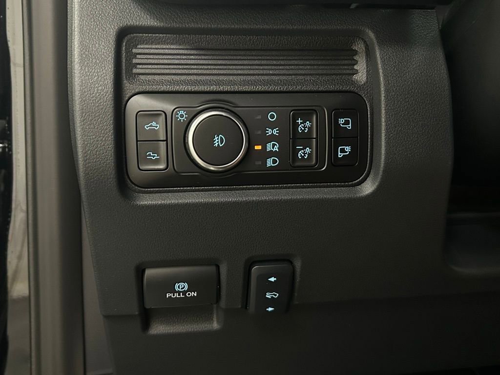 New 2026 Ford F250 Platinum image 27