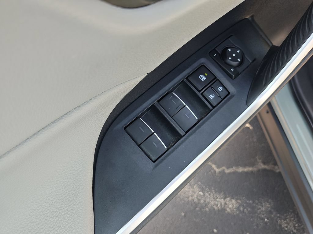 Used 2023 Toyota RAV4 XLE Premium AWD/4WD image 13