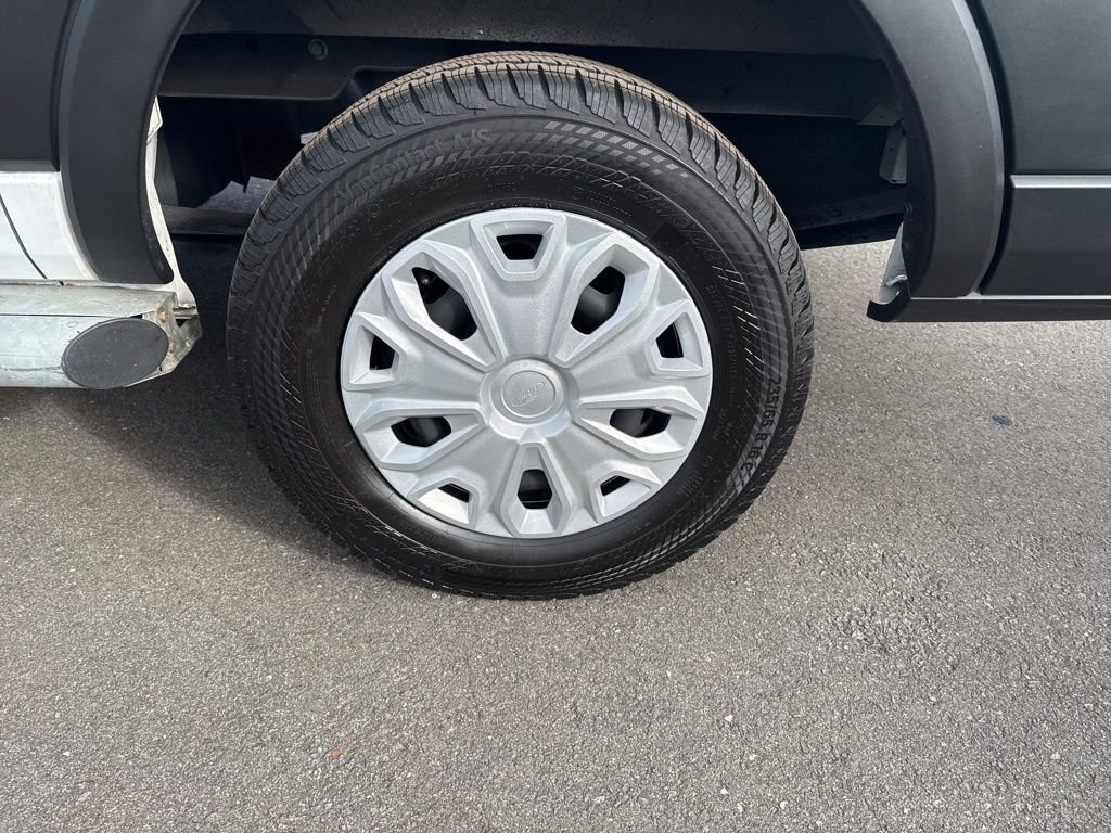 Used 2024 Ford Transit 250 Low Roof w/ Exterior Upgrade Package image 26