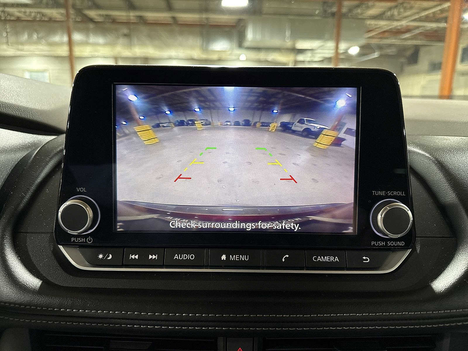 Used 2023 Nissan Rogue SV image 24