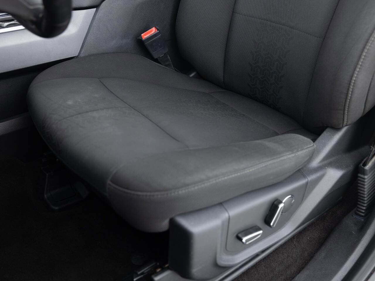 Used 2018 Ford F150 XLT w/ Equipment Group 302A Luxury image 28