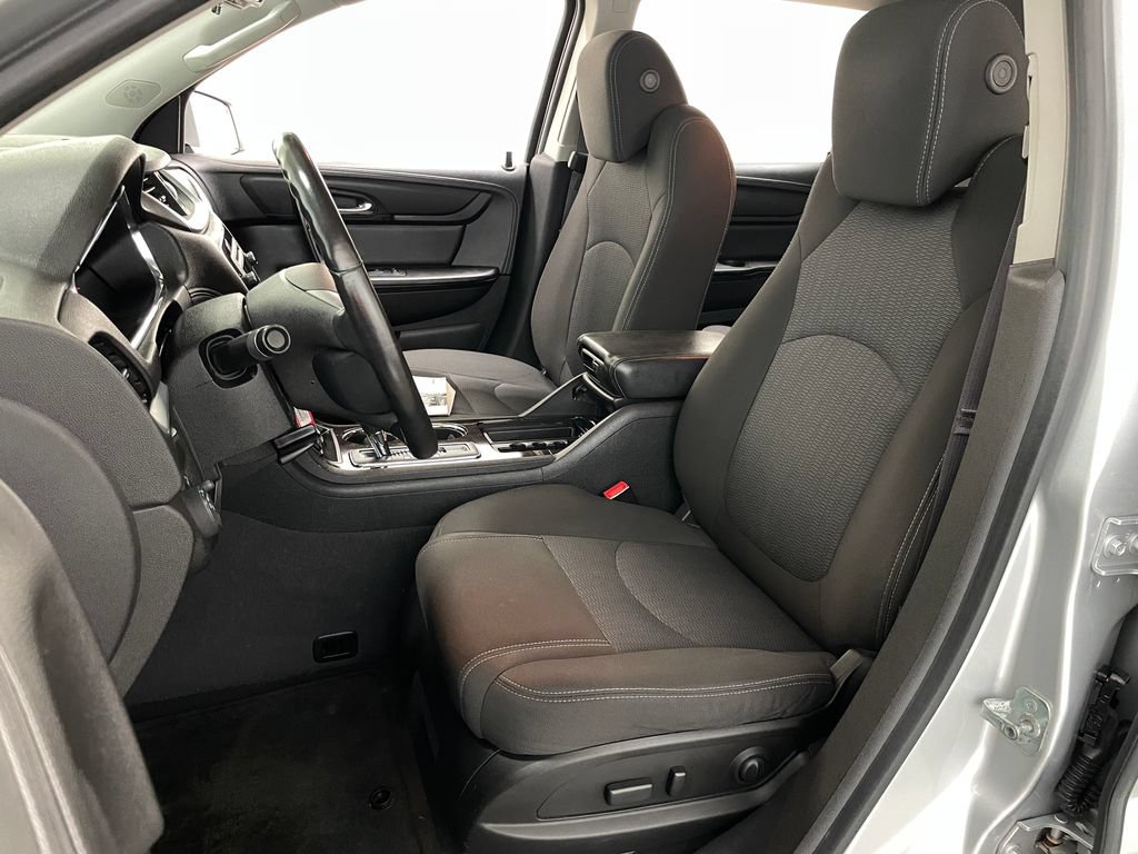 Certified 2015 Chevrolet Traverse LT w/ Style and Technology Package FWD image 23
