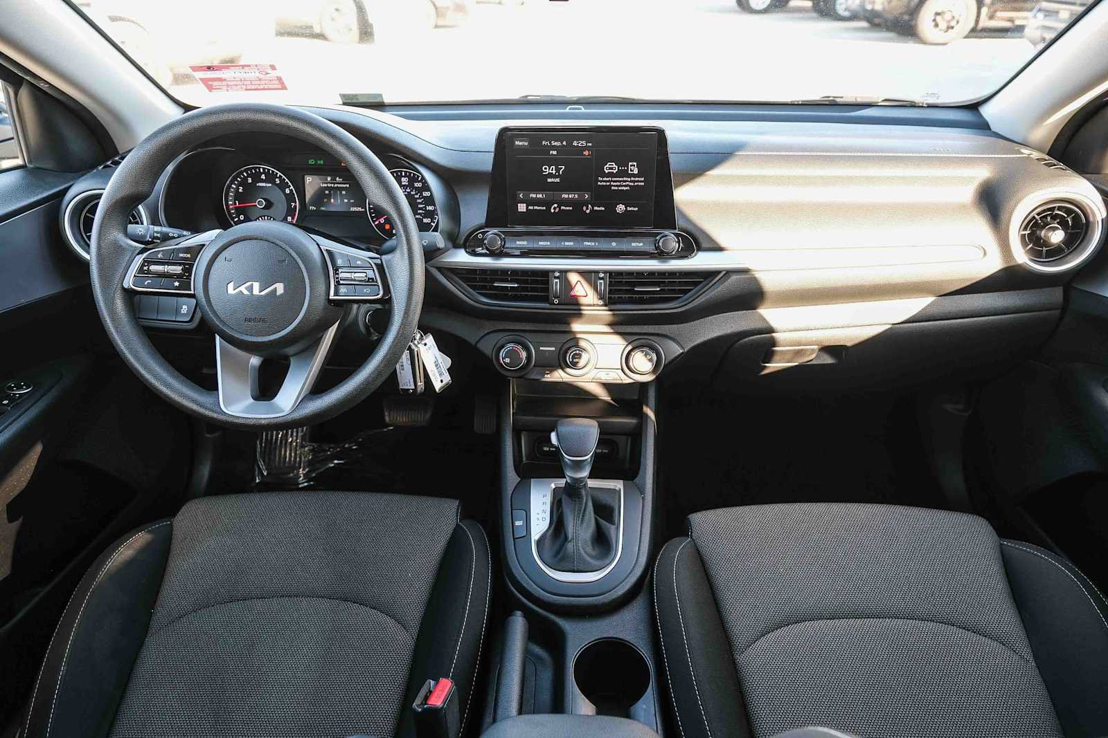Used 2023 Kia Forte LXS FWD image 13