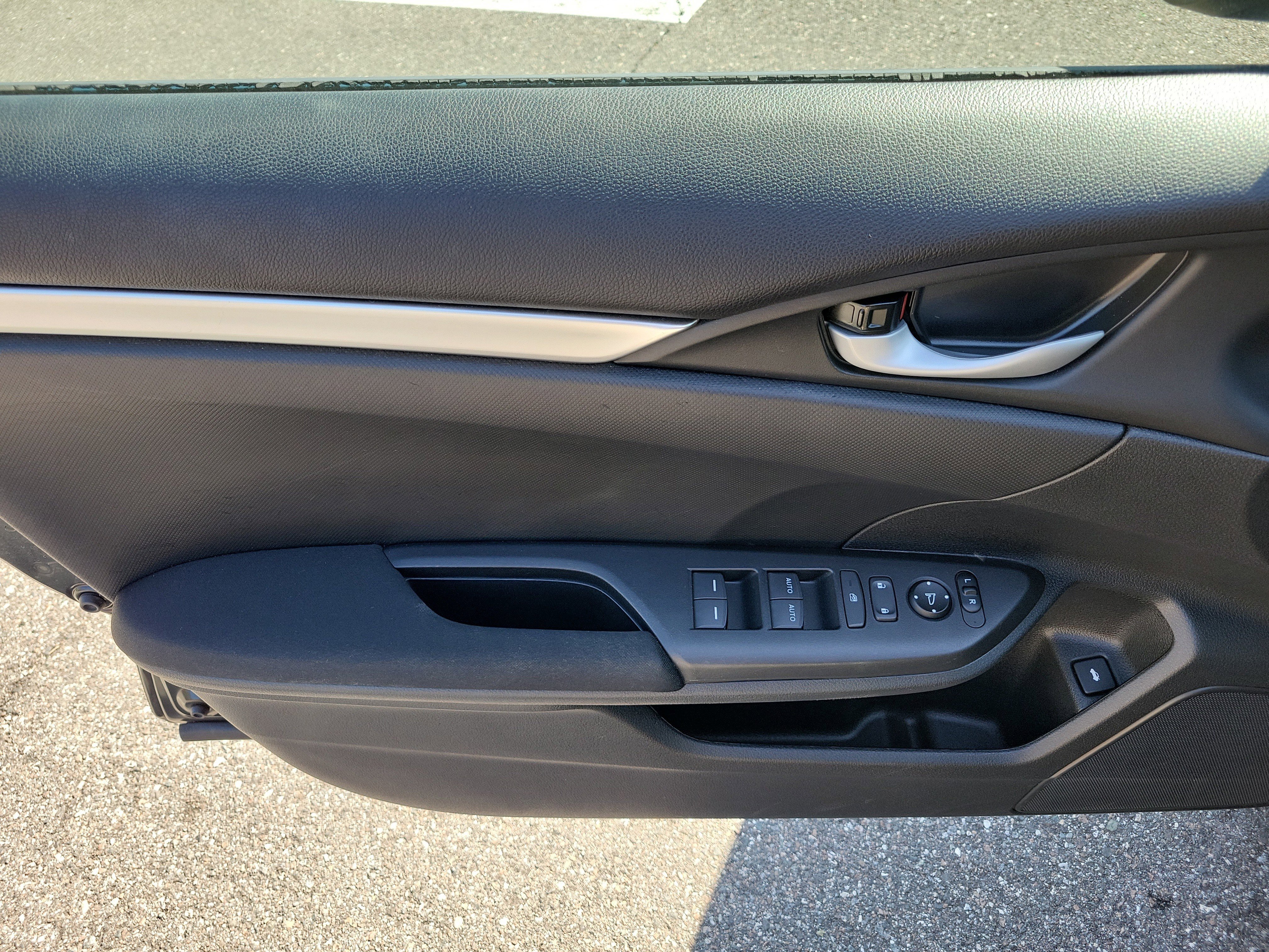 Used 2019 Honda Civic LX image 18