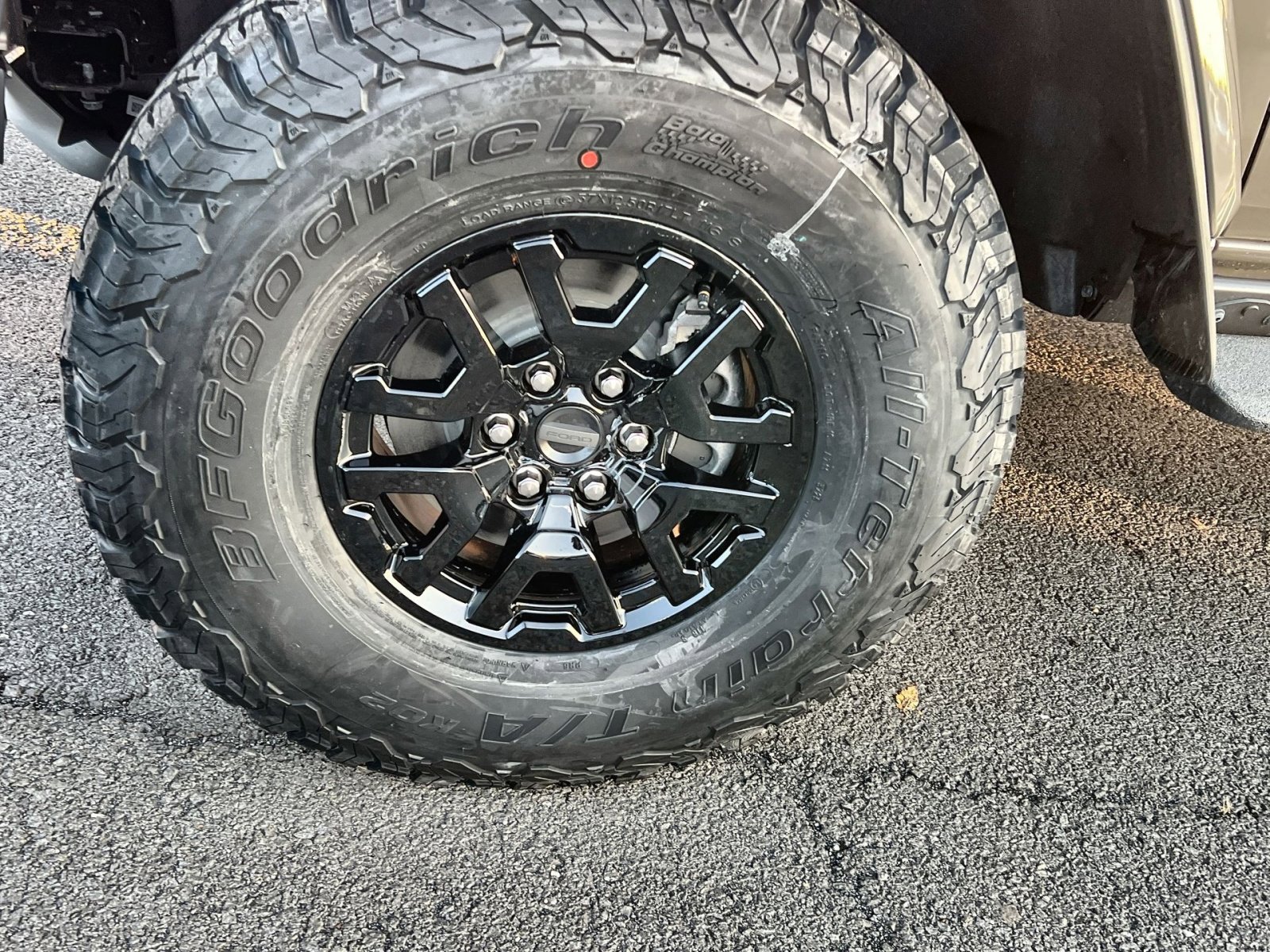 New 2025 Ford Bronco Raptor w/ Interior Carbon Fiber Pack image 12