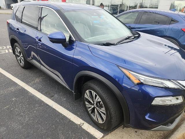 Certified 2021 Nissan Rogue SV image 1