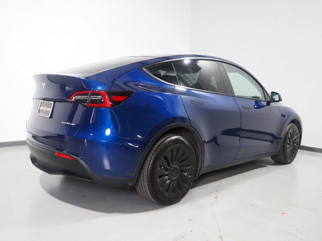 Used 2023 Tesla Model Y Long Range AWD/4WD image 7