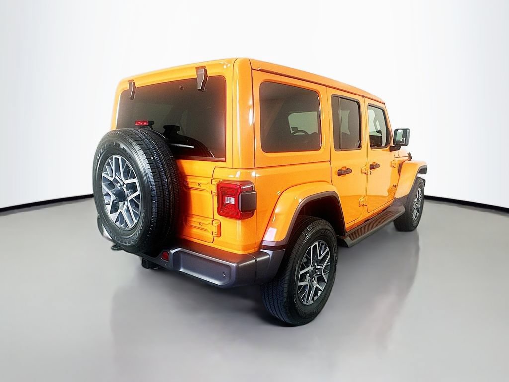 Used 2025 Jeep Wrangler Unlimited Sahara AWD/4WD image 5