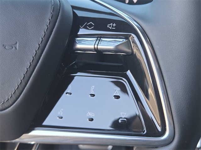 New 2025 Cadillac Lyriq Luxury image 22