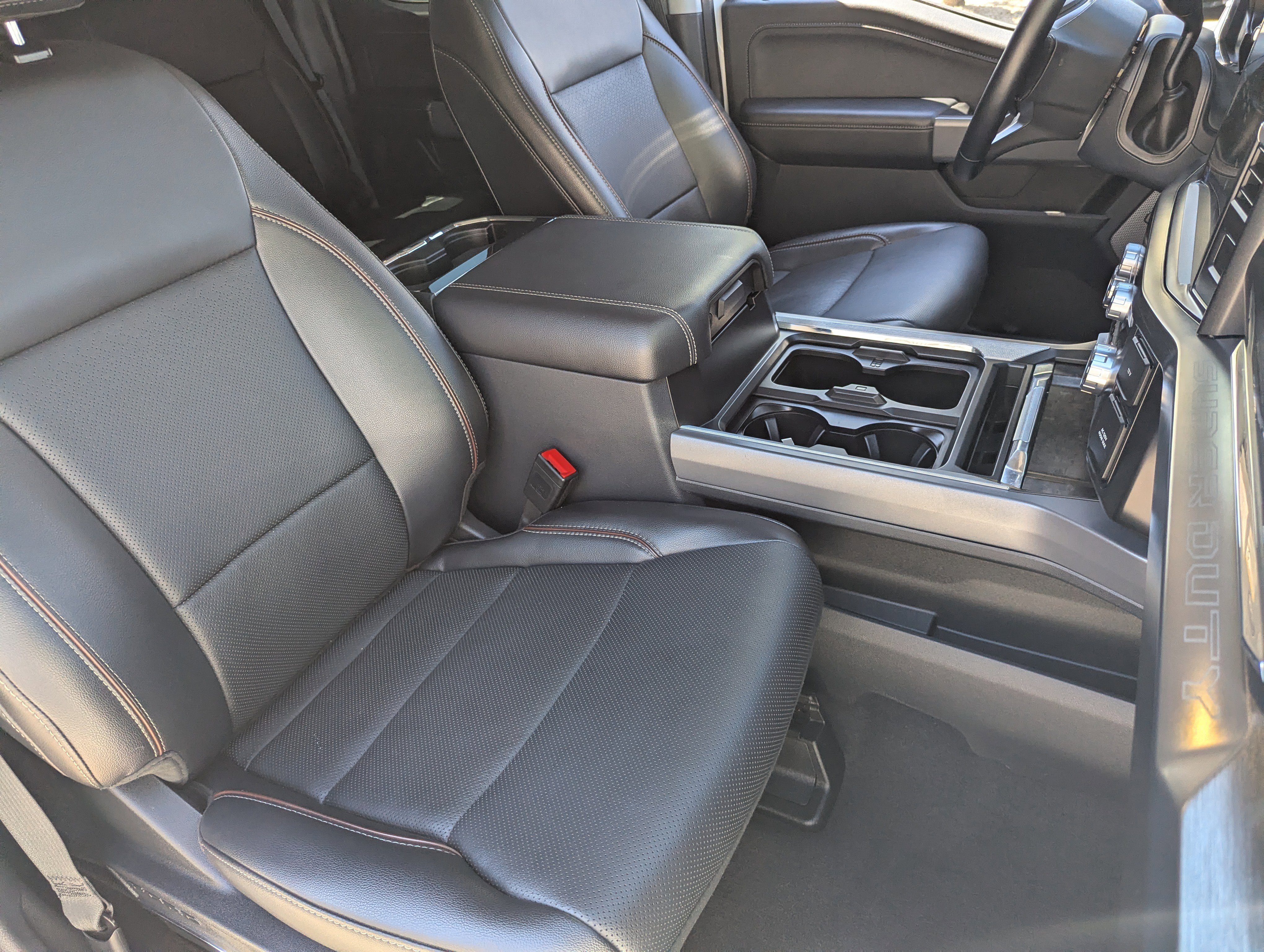 Used 2024 Ford F250 Lariat image 8