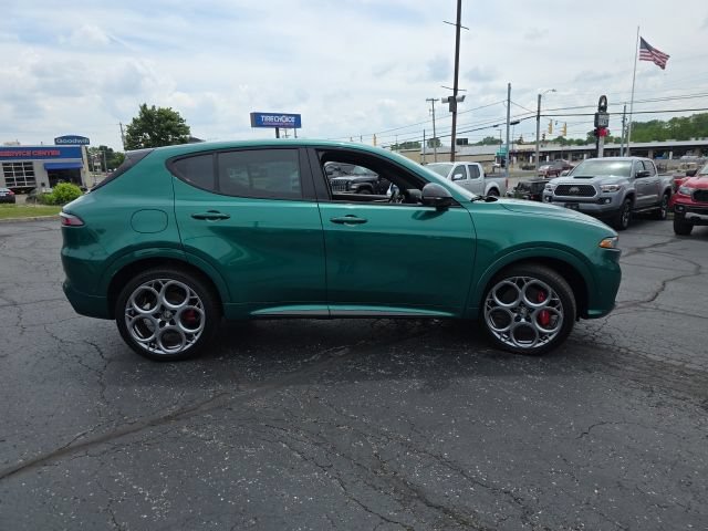 Used 2025 Alfa Romeo Tonale Tributo Italiano AWD/4WD image 7