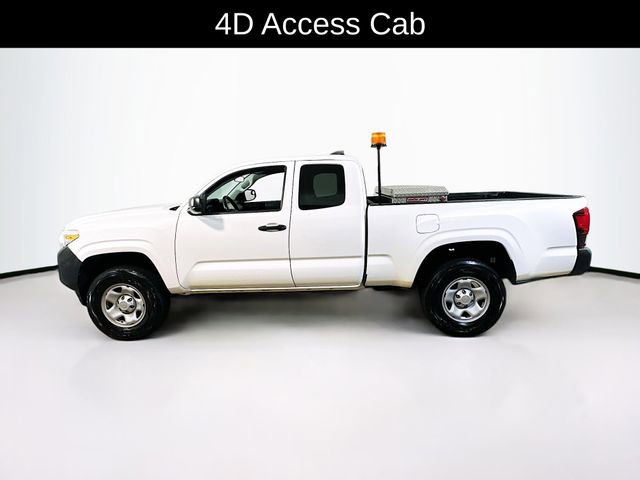 Used 2022 Toyota Tacoma SR image 3