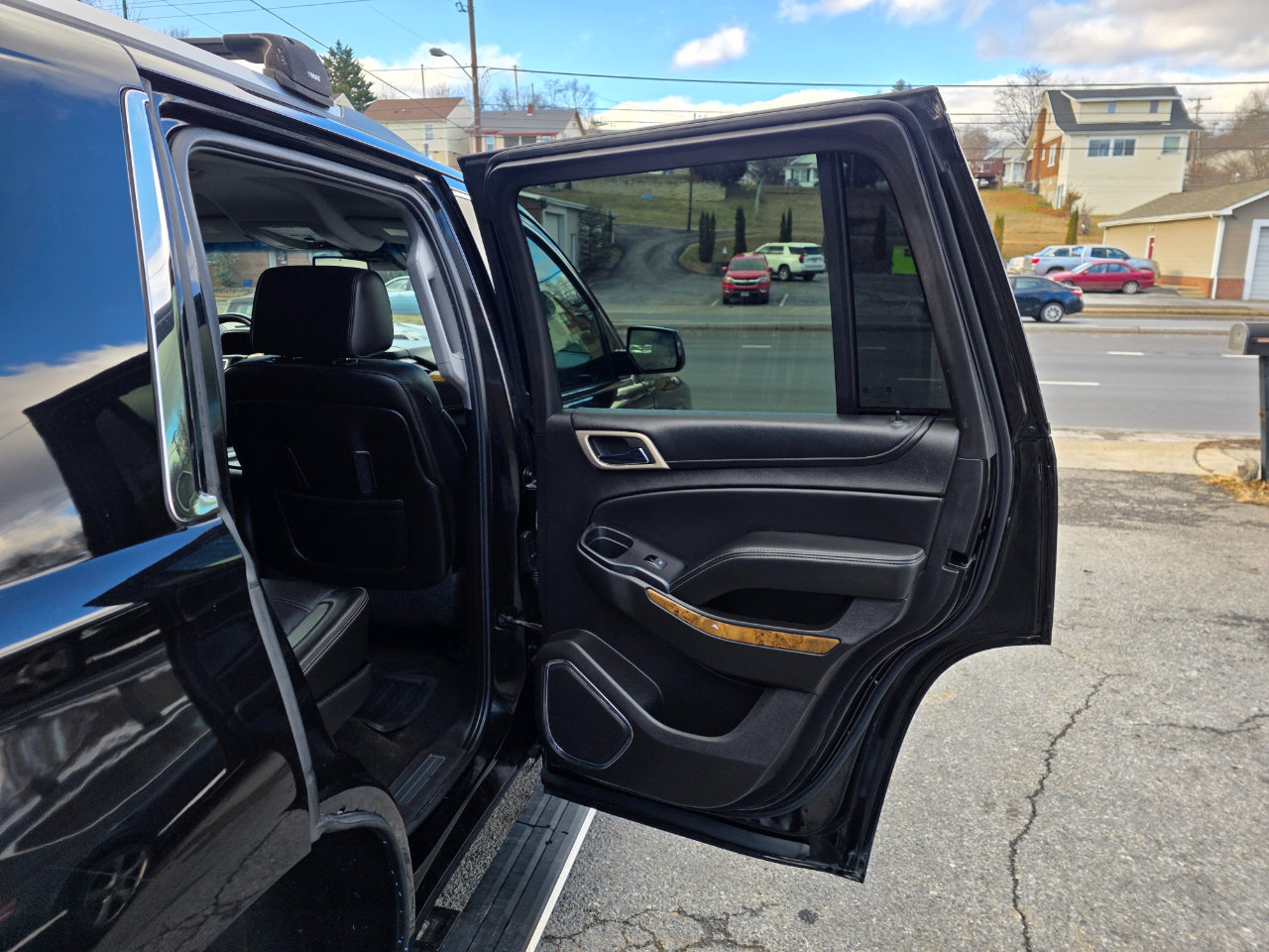 Used 2015 GMC Yukon Denali image 21