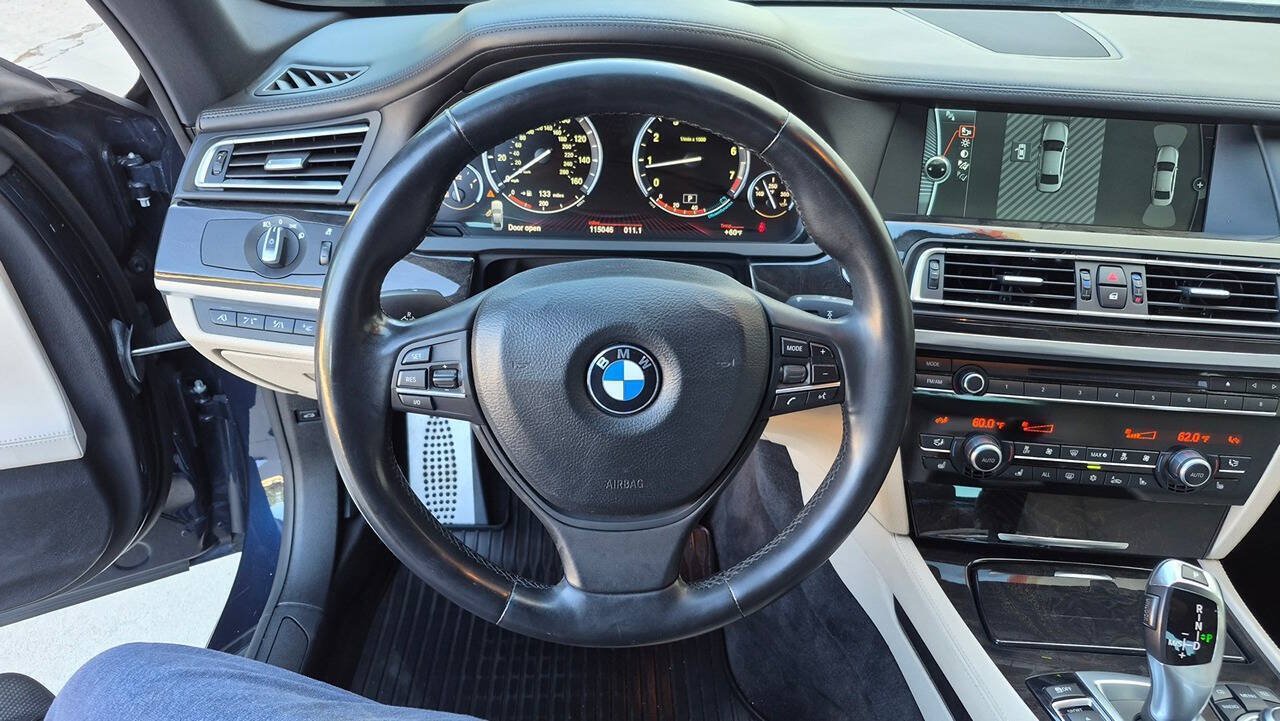 Used 2011 BMW 750Li xDrive AWD/4WD image 34