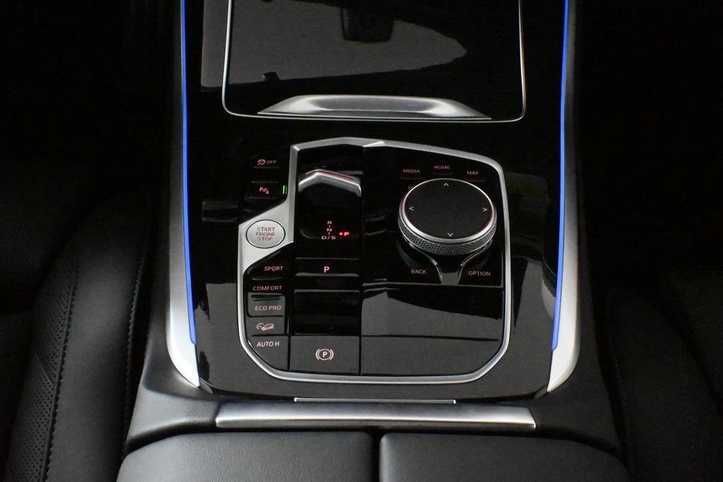 Used 2026 BMW X5 xDrive40i w/ M Sport Package image 25