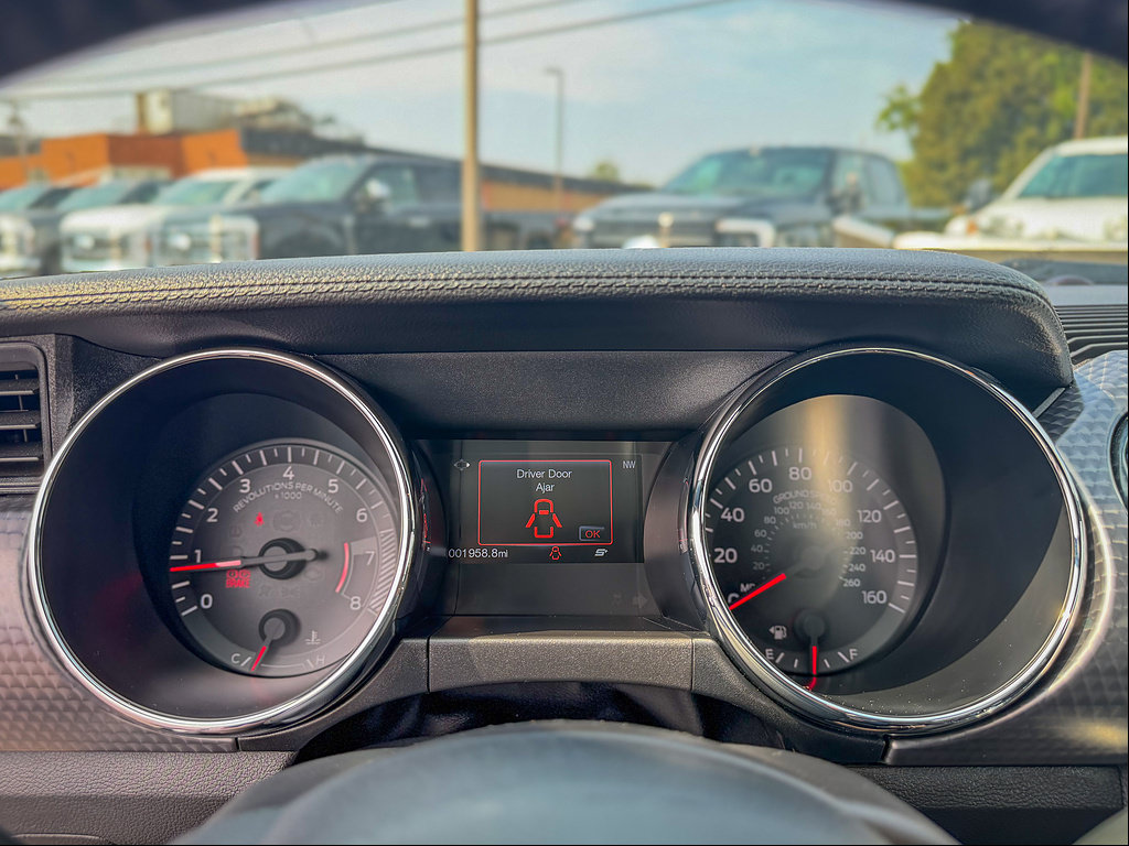 Used 2017 Ford Mustang GT Premium w/ GT Performance Package RWD image 14