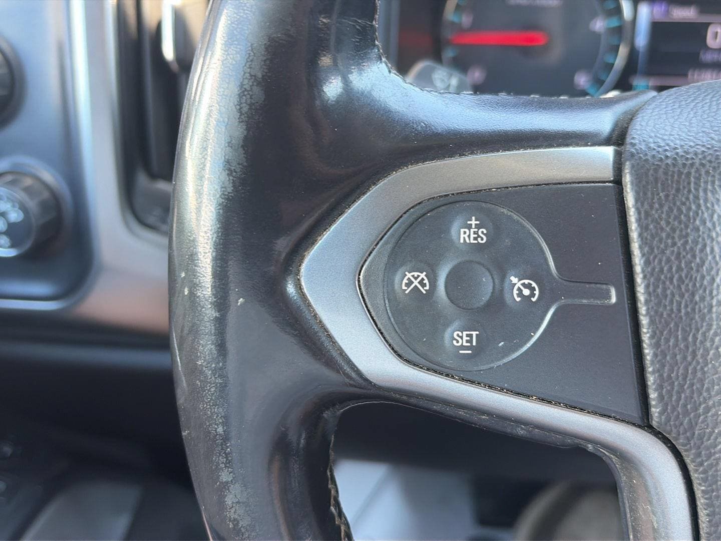 Used 2019 Chevrolet Silverado 2500 LT w/ LT Convenience Package AWD/4WD image 12