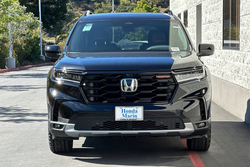 New 2025 Honda Pilot TrailSport image 9
