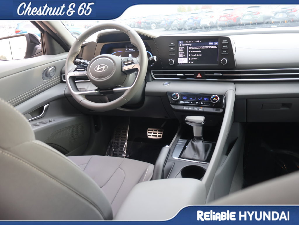 Certified 2025 Hyundai Elantra Sport FWD image 13