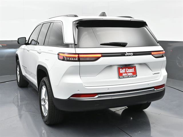 Used 2025 Jeep Grand Cherokee Laredo X image 4