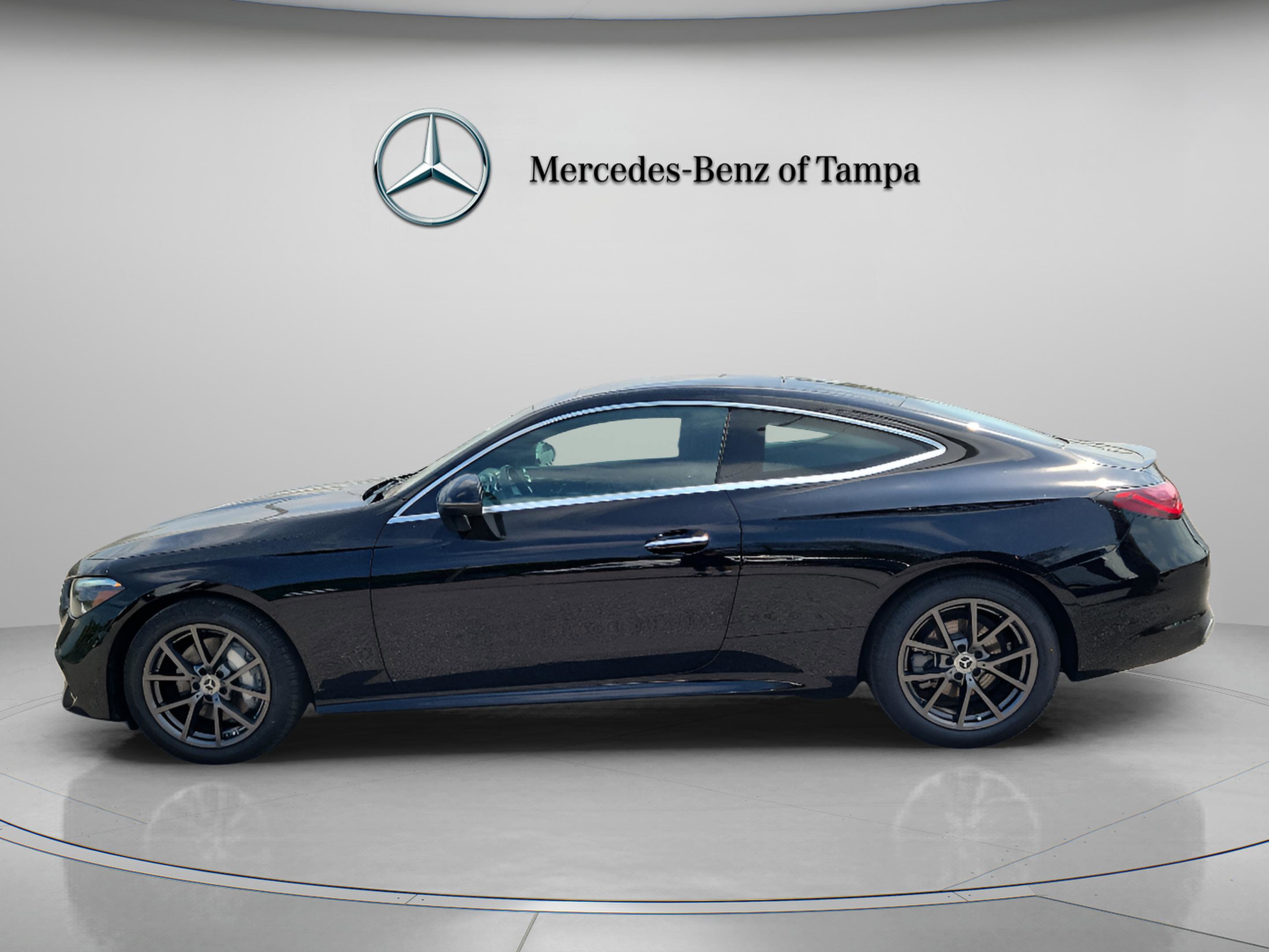 Certified 2026 Mercedes-Benz CLE 300 4MATIC Coupe image 2