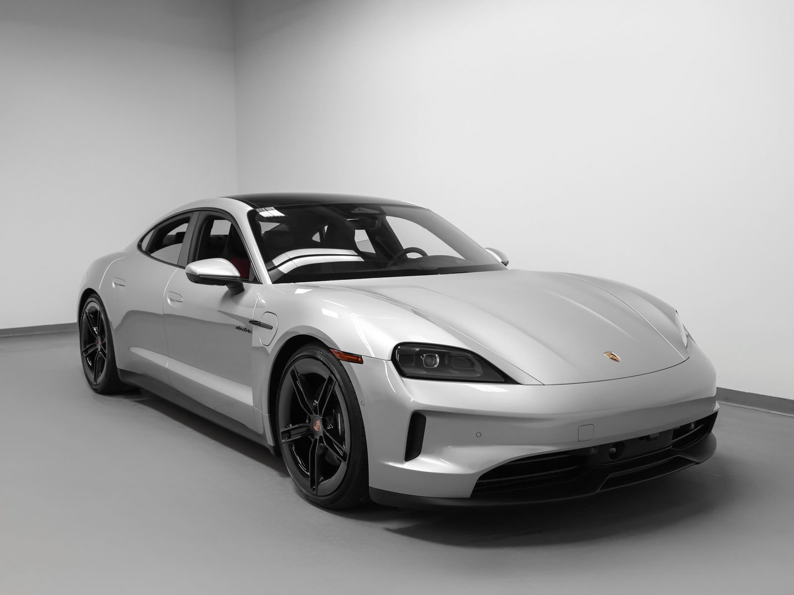 New 2026 Porsche Taycan RWD image 10
