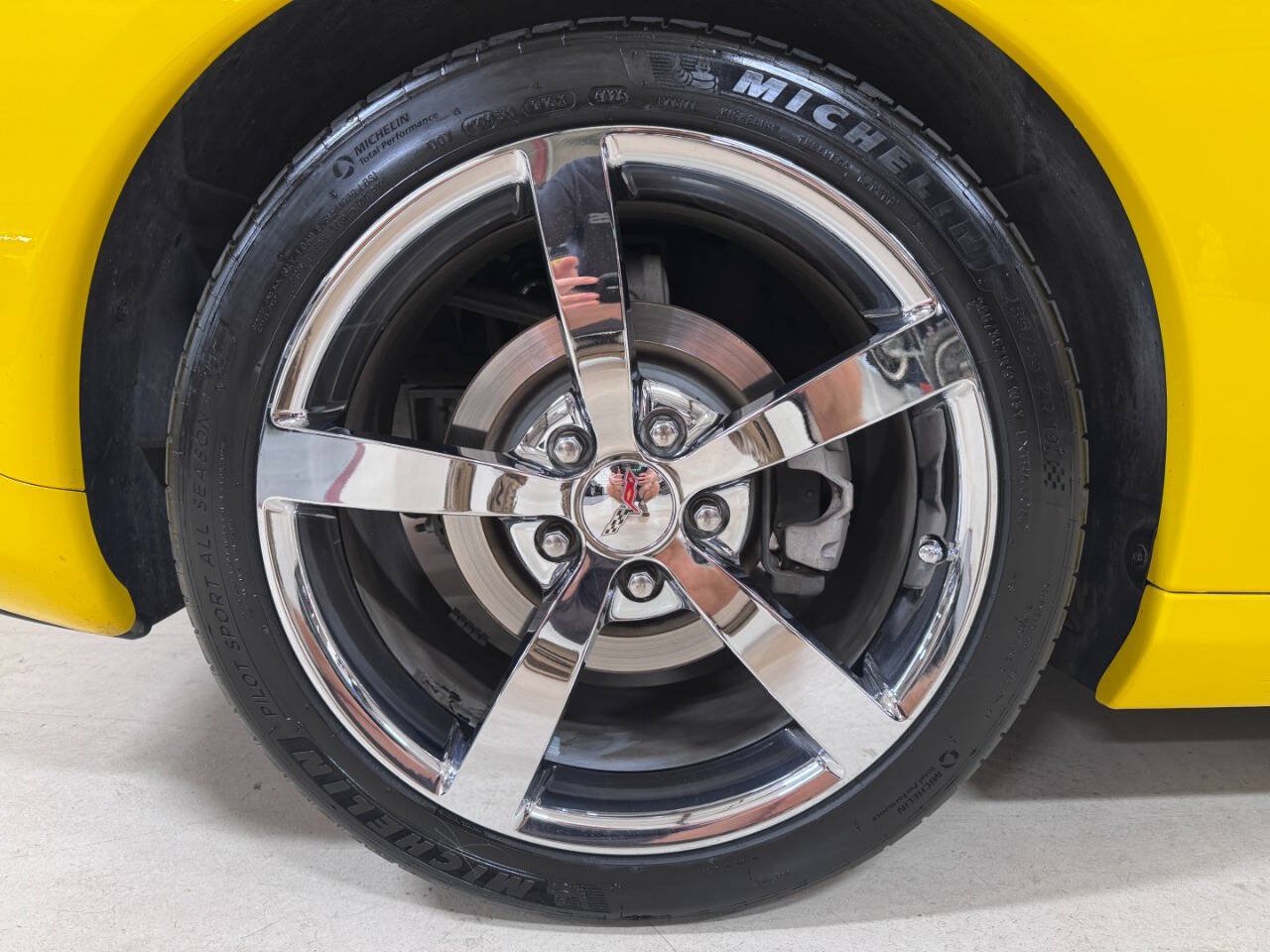 Used 2008 Chevrolet Corvette Coupe w/ Preferred Equipment Group RWD image 39