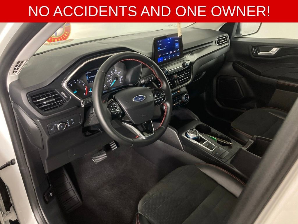 Used 2022 Ford Escape SEL w/ SEL Stealth AWD Package image 12
