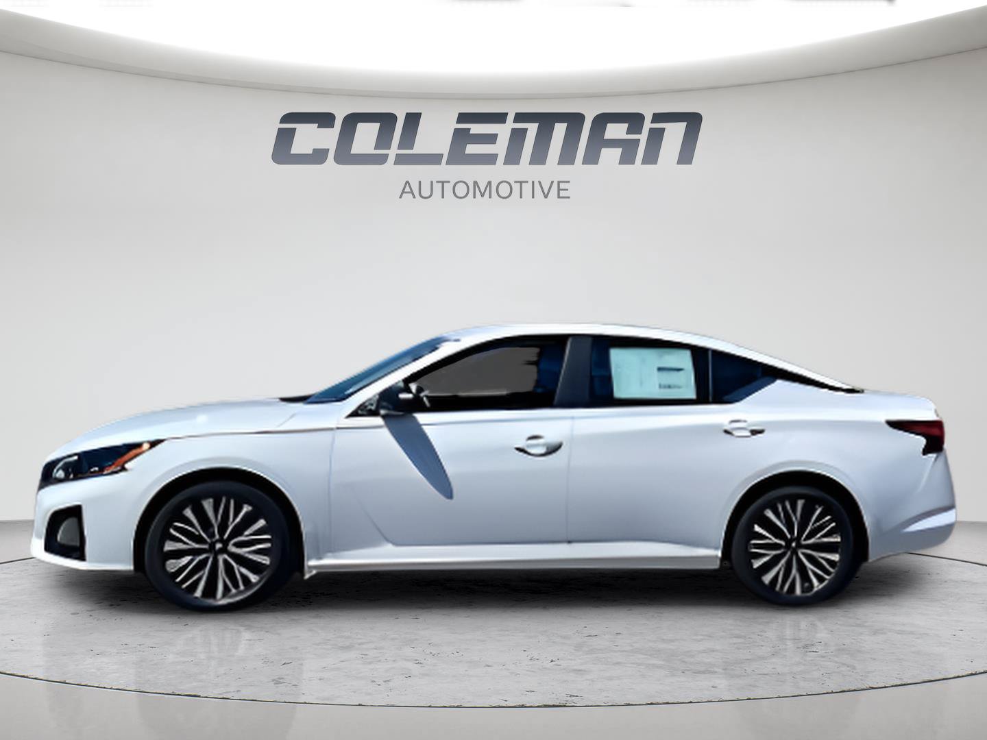 New 2026 Nissan Altima 2.5 SV FWD image 2