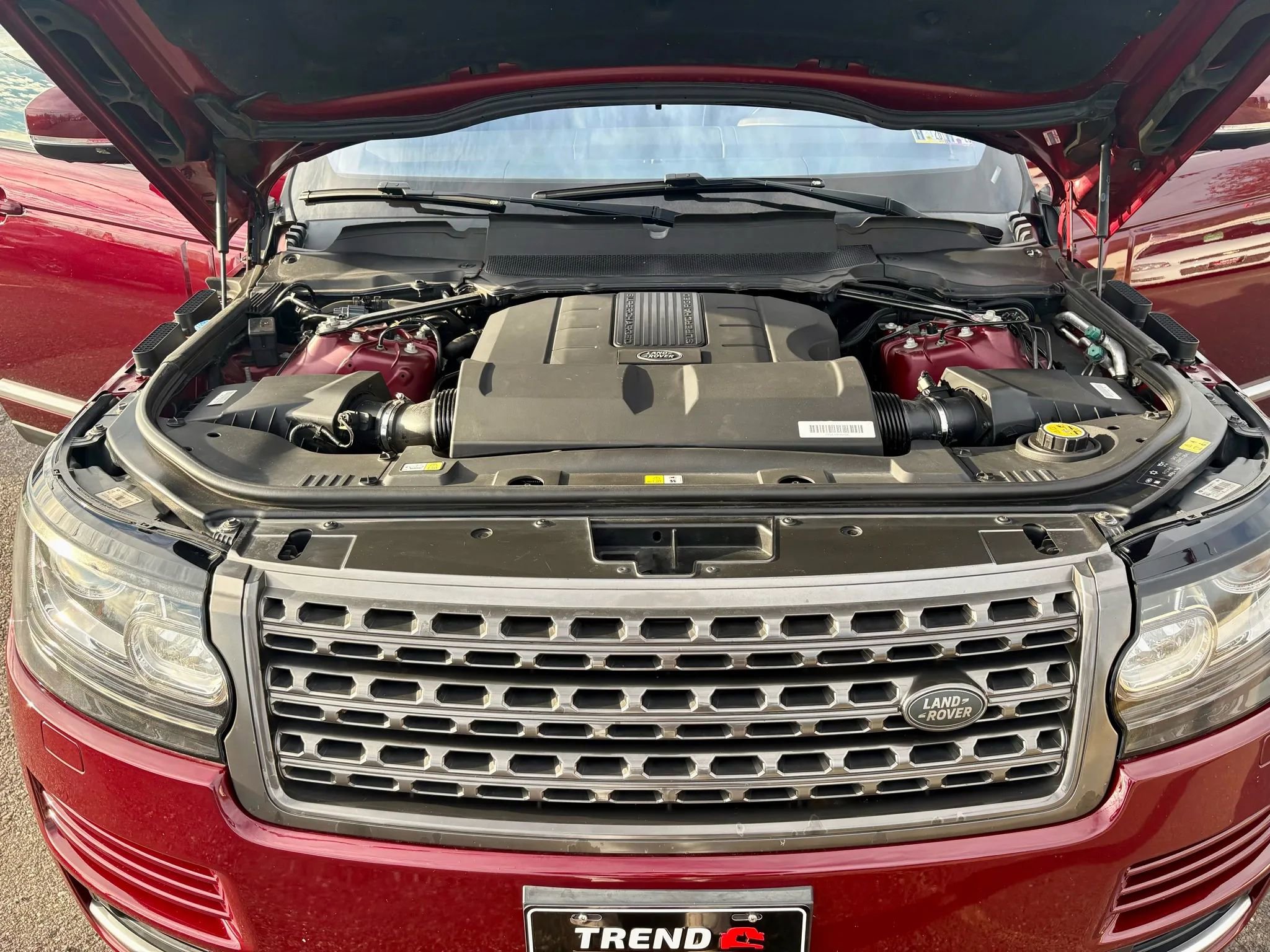 Used 2017 Land Rover Range Rover image 9