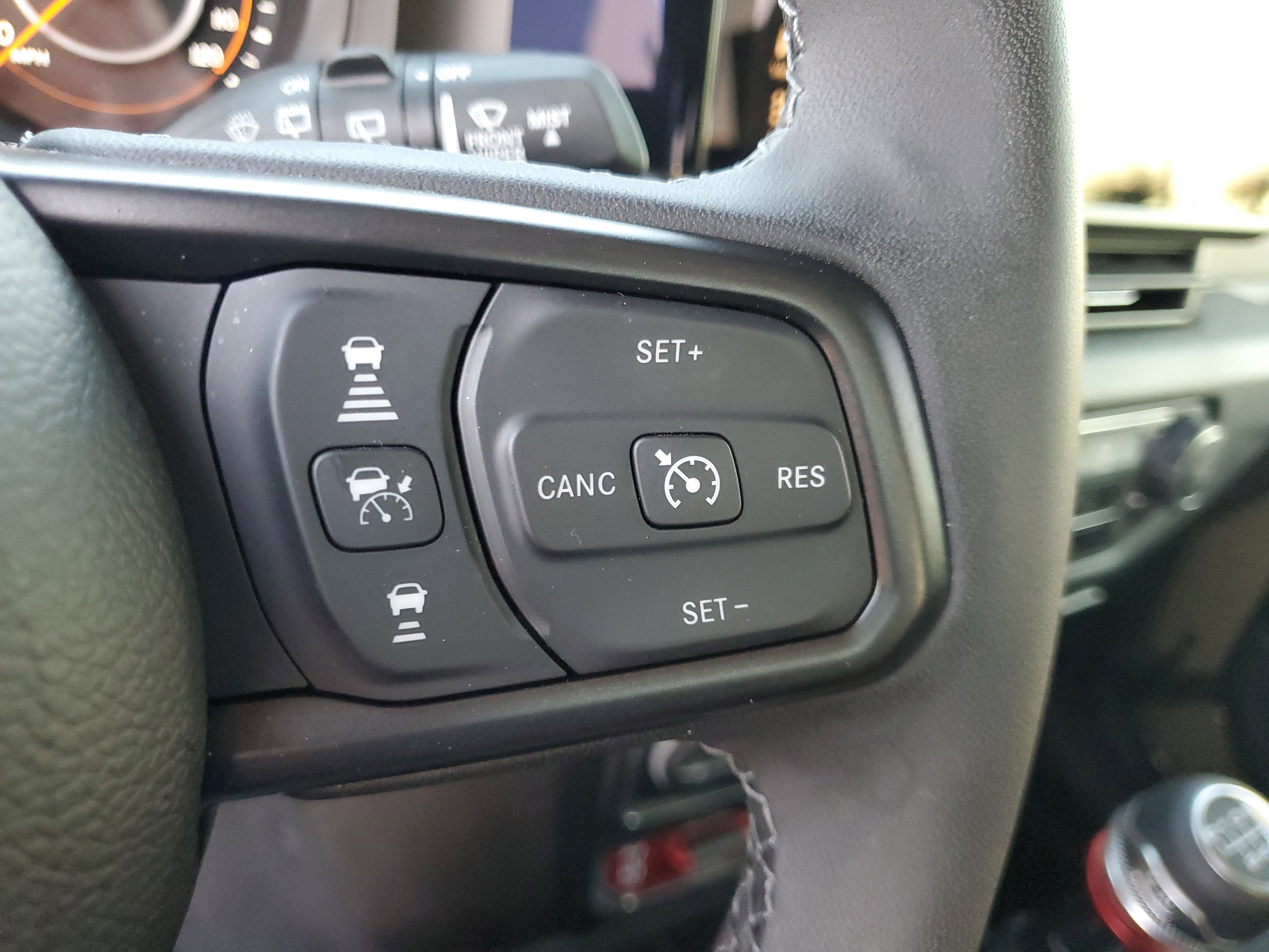 Used 2025 Jeep Wrangler Willys image 21