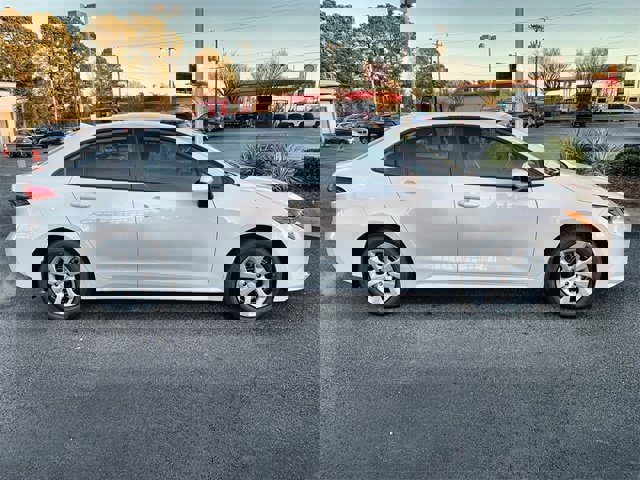 New 2026 Toyota Corolla LE image 9