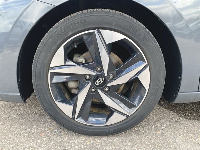 Used 2023 Hyundai Elantra SEL w/ Convenience Package image 23