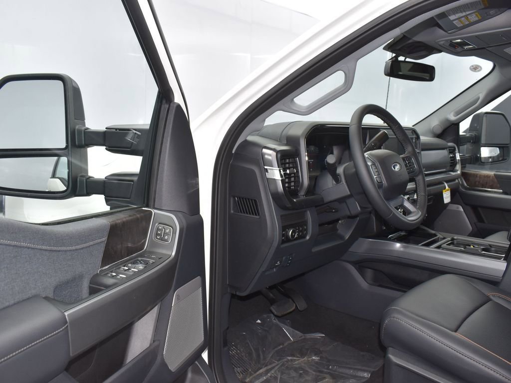 New 2026 Ford F350 Lariat w/ FX4 Off-Road Package image 10