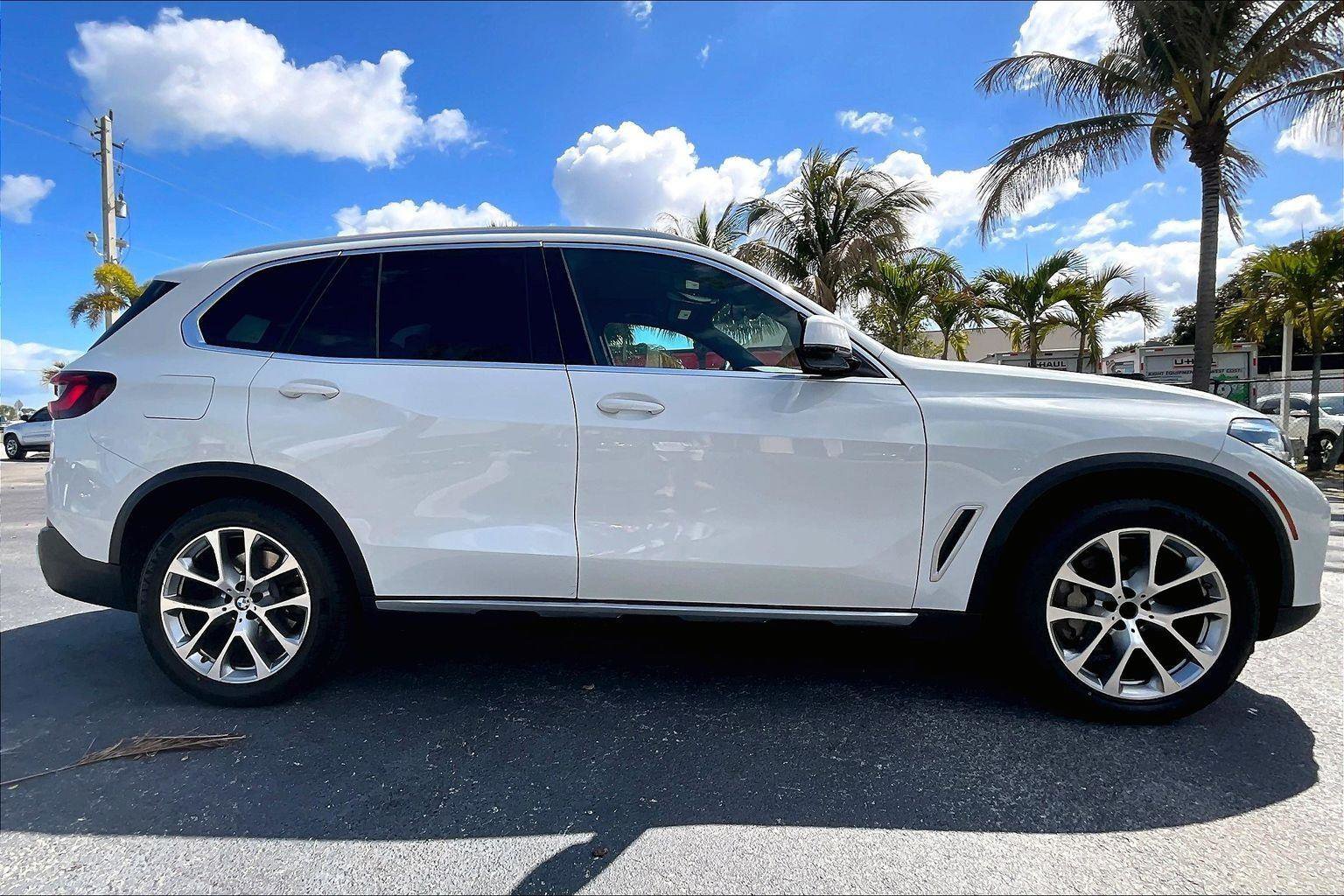 Used 2021 BMW X5 xDrive40i w/ Premium Package AWD/4WD image 30