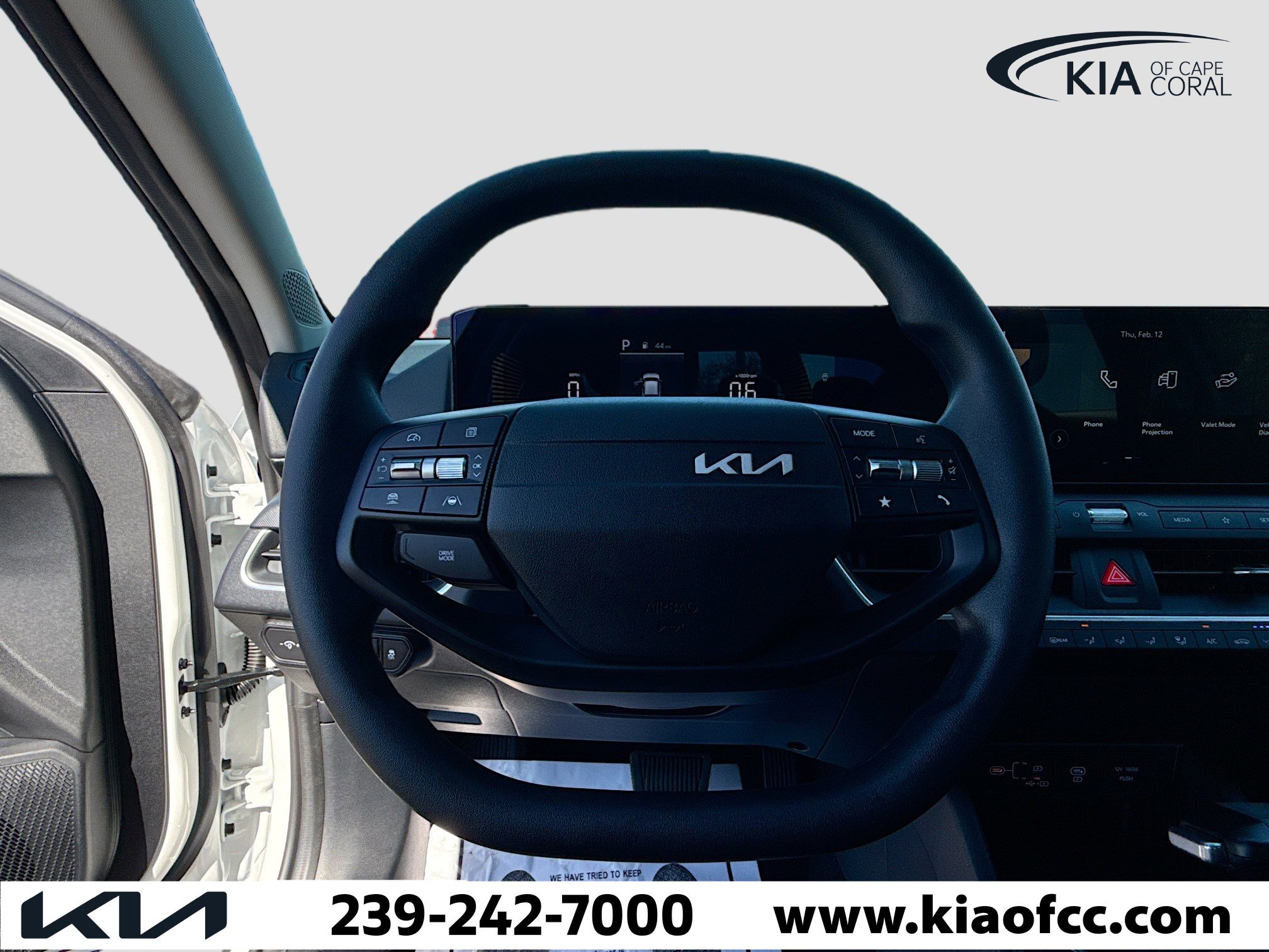 Used 2025 Kia K4 LXS image 34