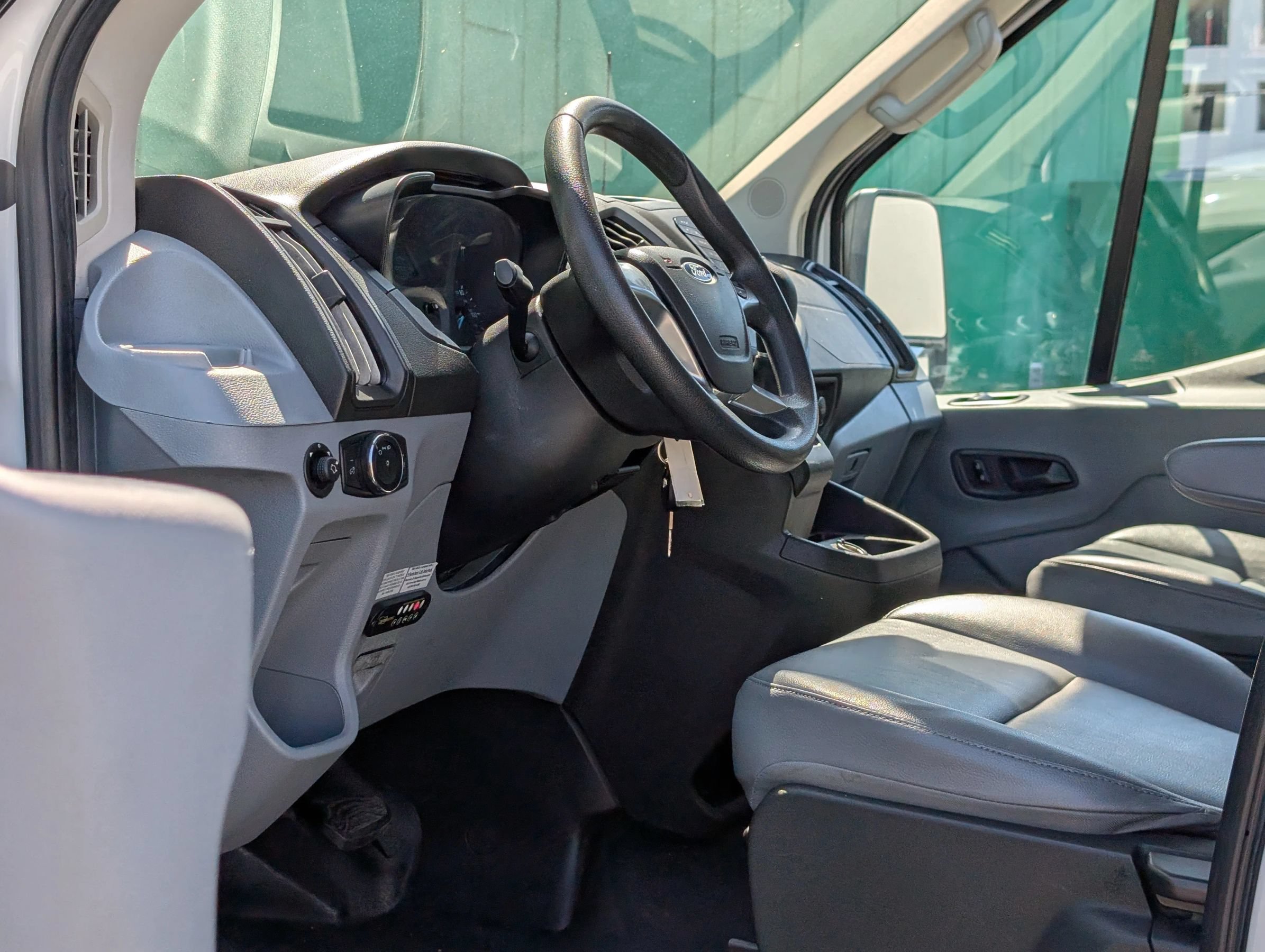 Used 2018 Ford Transit 350 XL RWD image 23