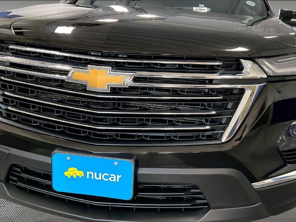 Used 2023 Chevrolet Traverse LT AWD/4WD image 32