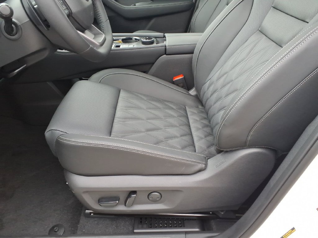 New 2026 Nissan Rogue Platinum AWD/4WD image 18