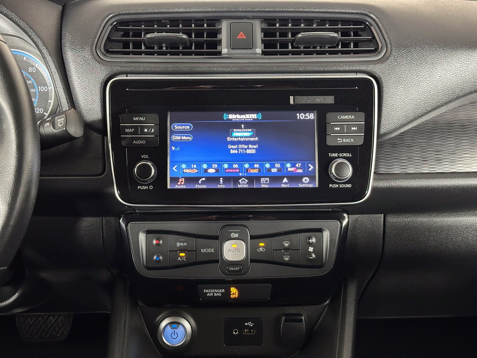Used 2019 Nissan Leaf SV FWD image 12