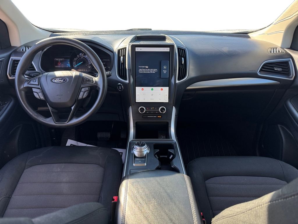 Certified 2024 Ford Edge SE w/ Black Appearance Package image 14