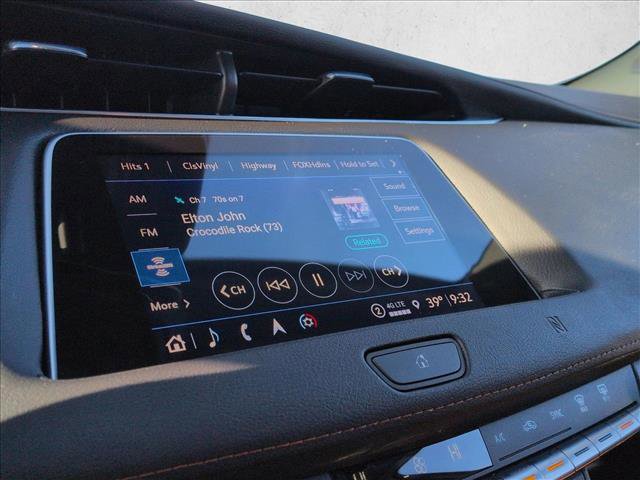 Used 2021 Cadillac XT4 Premium Luxury image 15