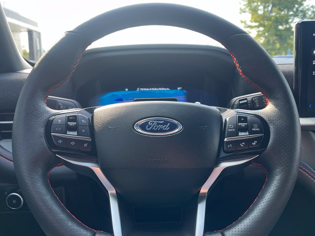 Certified 2025 Ford Explorer ST-Line w/ ST-Line Street Pack AWD/4WD image 28