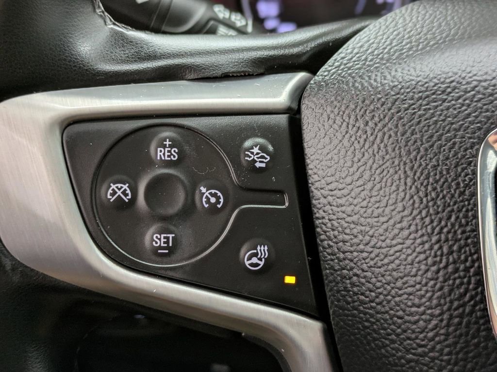 Used 2024 GMC Terrain SLT AWD/4WD image 5