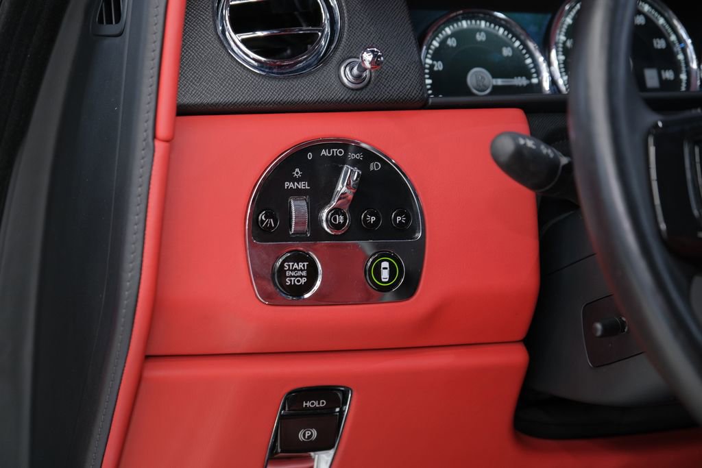 Used 2019 Rolls-Royce Cullinan AWD/4WD image 37