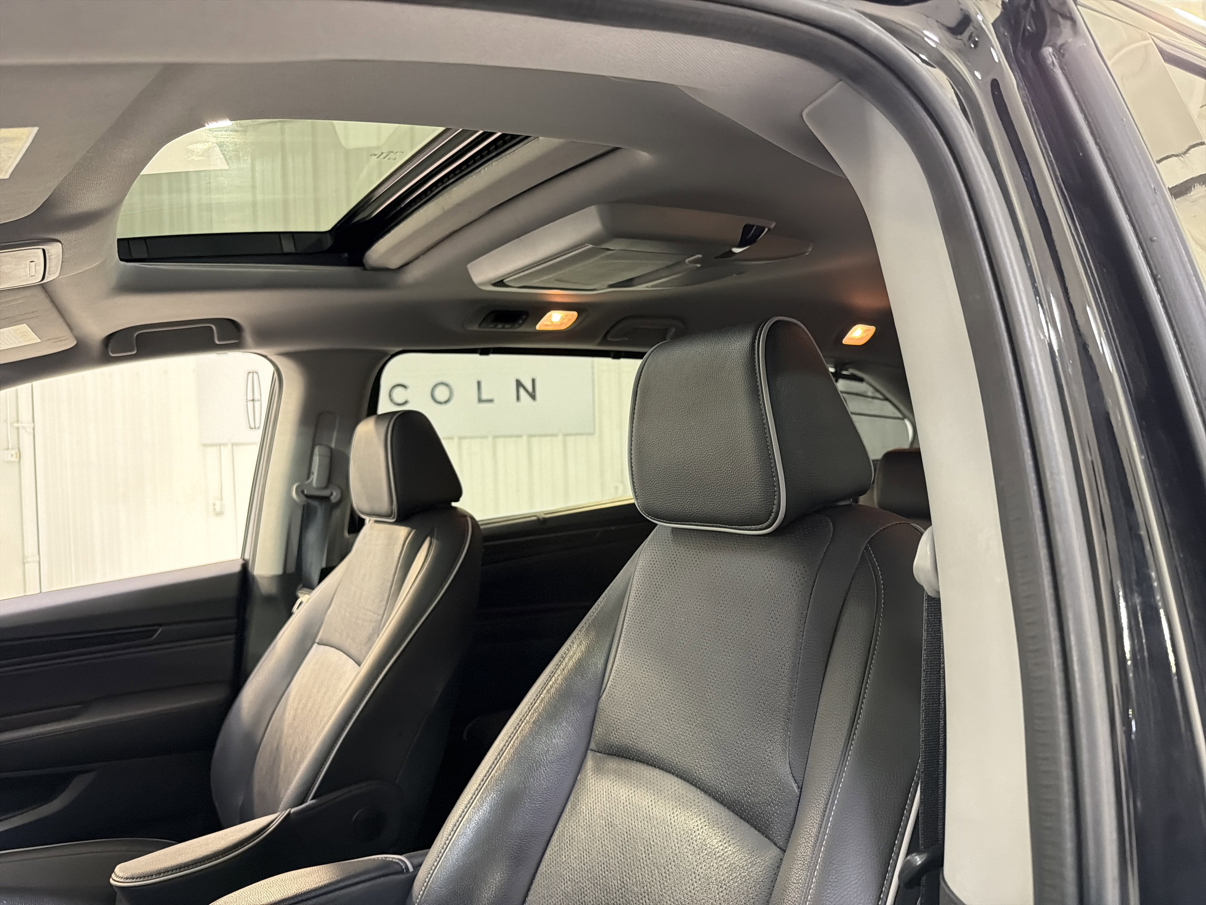 Used 2023 Honda Odyssey Elite image 10