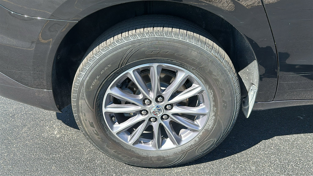 Used 2023 Buick Enclave Essence w/ LPO, Floor Liner Package AWD/4WD image 9