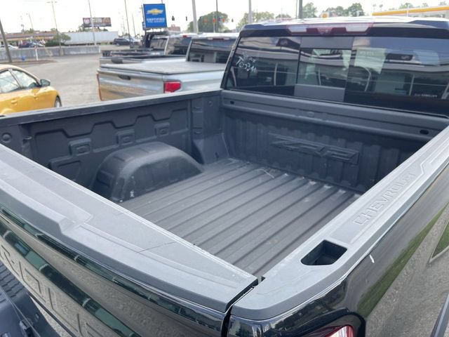 Used 2023 Chevrolet Silverado 1500 ZR2 w/ Technology Package AWD/4WD image 7